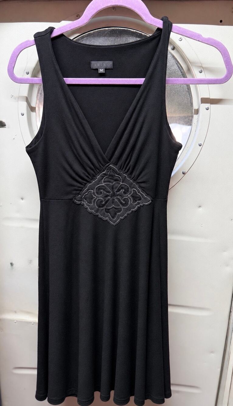 Akiko Black Embroidered Empire Waist Sleeveless Dress Women's M Y2K